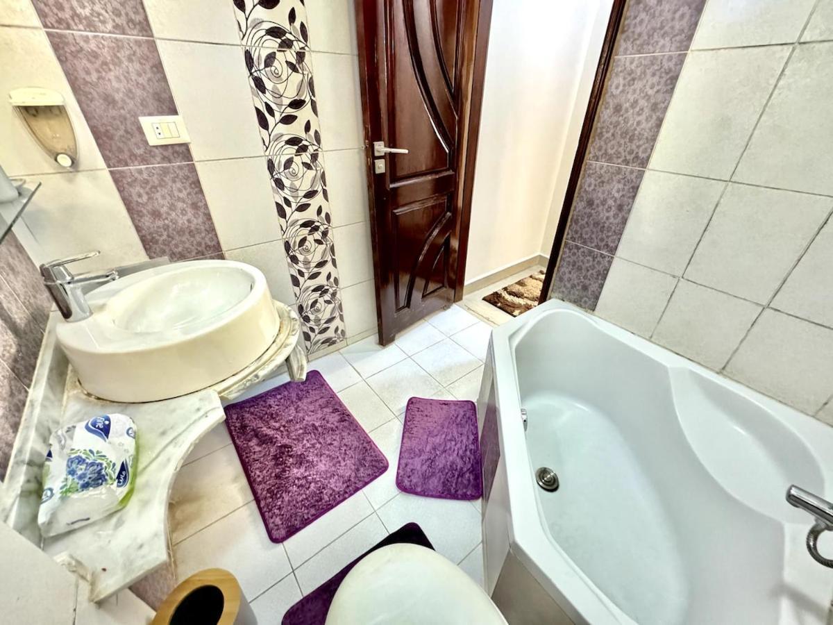 Stylish 2br Getaway In Prime New Location *