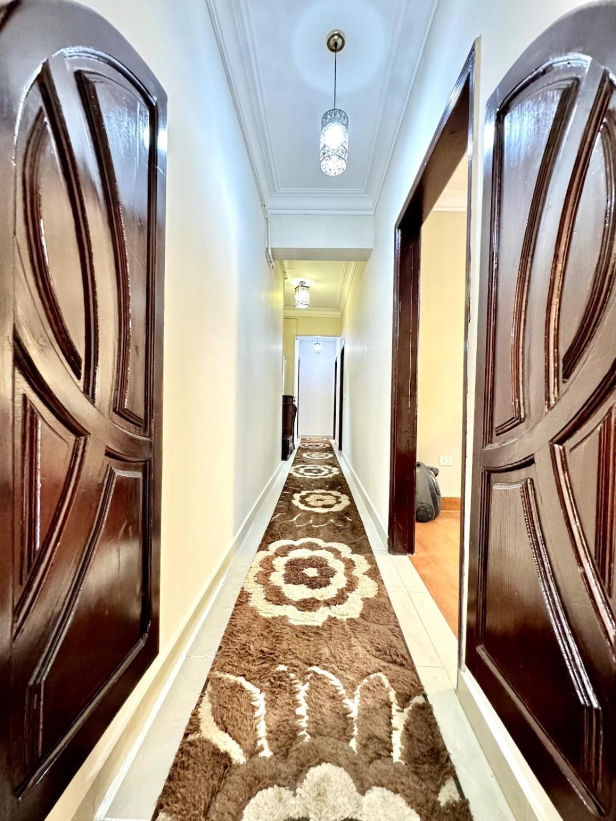 Apartamento Stylish 2br Getaway In Prime New Location Cairo